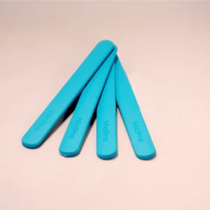 Four non-stick silicone rubber mixing sticks