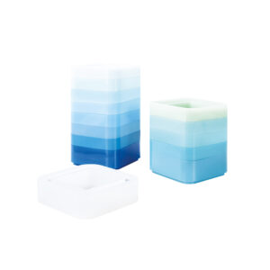 End vessel and square mould side by side