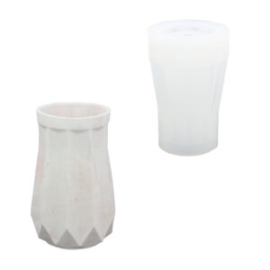 End vessel and mould side by side