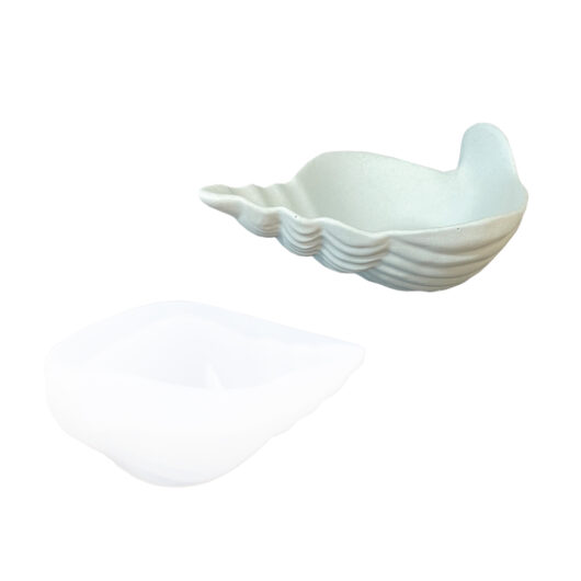 End vessel and mould side by side